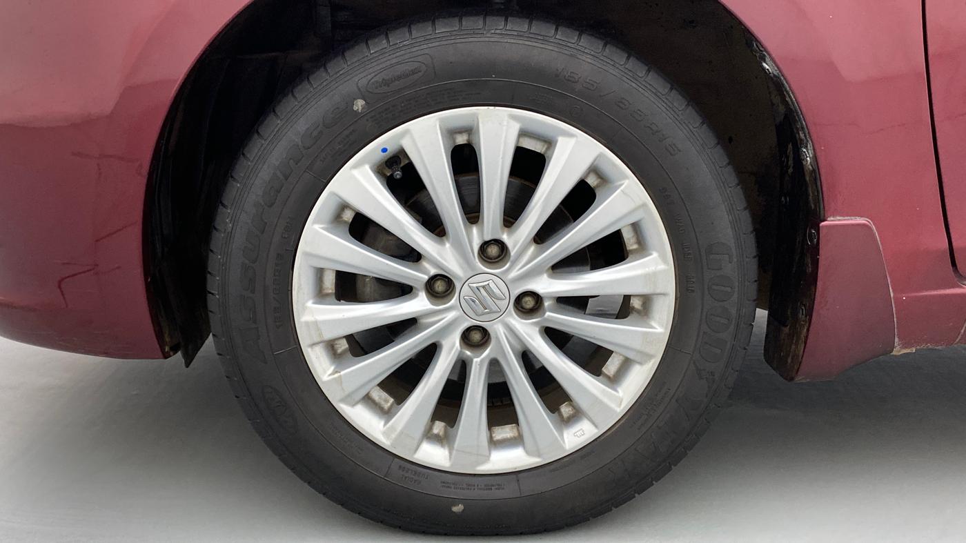 2016 Maruti Ciaz ZXI, Petrol, Manual, 37,824 km, Left Front Wheel