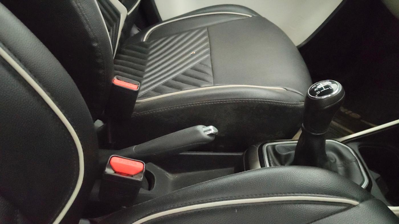 2019 Maruti IGNIS ZETA 1.2, Petrol, Manual, 15,893 km, Gear Lever