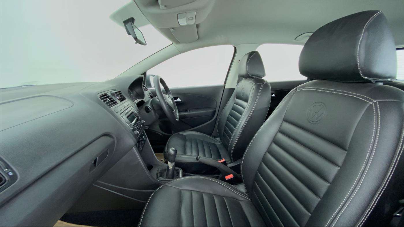 2015 Volkswagen Polo COMFORTLINE 1.2L PETROL, Petrol, Manual, 50,483 km, Right Side Front Door Cabin