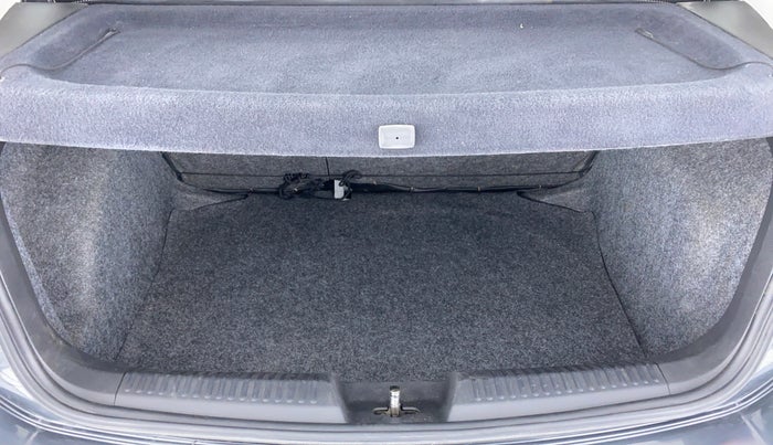 2015 Volkswagen Polo COMFORTLINE 1.2L PETROL, Petrol, Manual, 50,483 km, Boot Inside