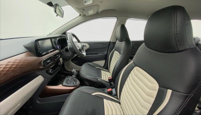 2020 Hyundai AURA SX+ AT, Petrol, Automatic, 25,995 km, Right Side Front Door Cabin