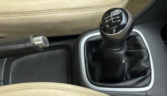 2012 Volkswagen Polo HIGHLINE1.2L DIESEL, Diesel, Manual, 61,385 km, Gear Lever