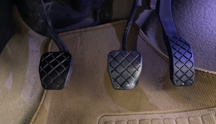 2012 Volkswagen Polo HIGHLINE1.2L DIESEL, Diesel, Manual, 61,385 km, Pedals