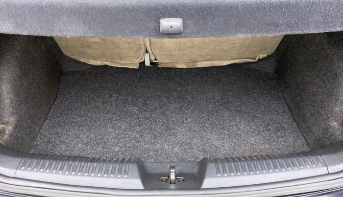 2012 Volkswagen Polo HIGHLINE1.2L DIESEL, Diesel, Manual, 61,385 km, Boot Inside