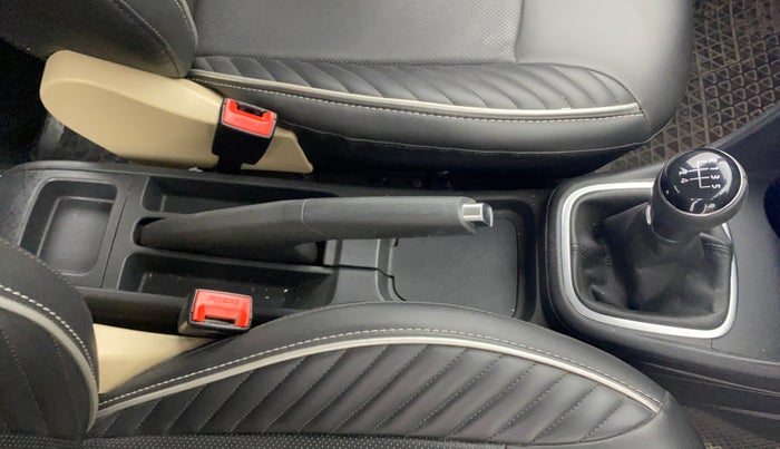 2017 Volkswagen Polo HIGHLINE1.2L, Petrol, Manual, 36,174 km, Gear Lever