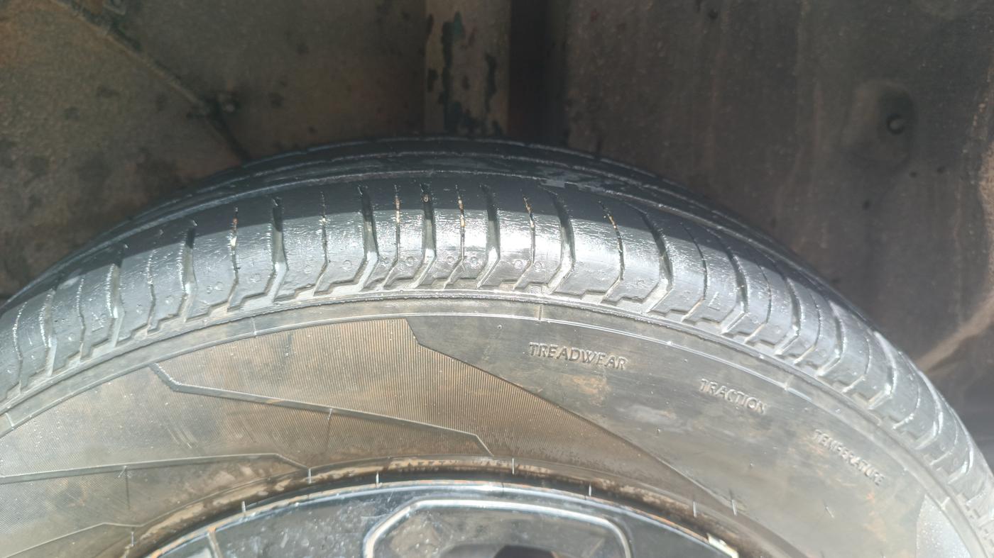 2023 Tata PUNCH ADVENTURE MT, Petrol, Manual, 36,943 km, Left Rear Tyre Tread