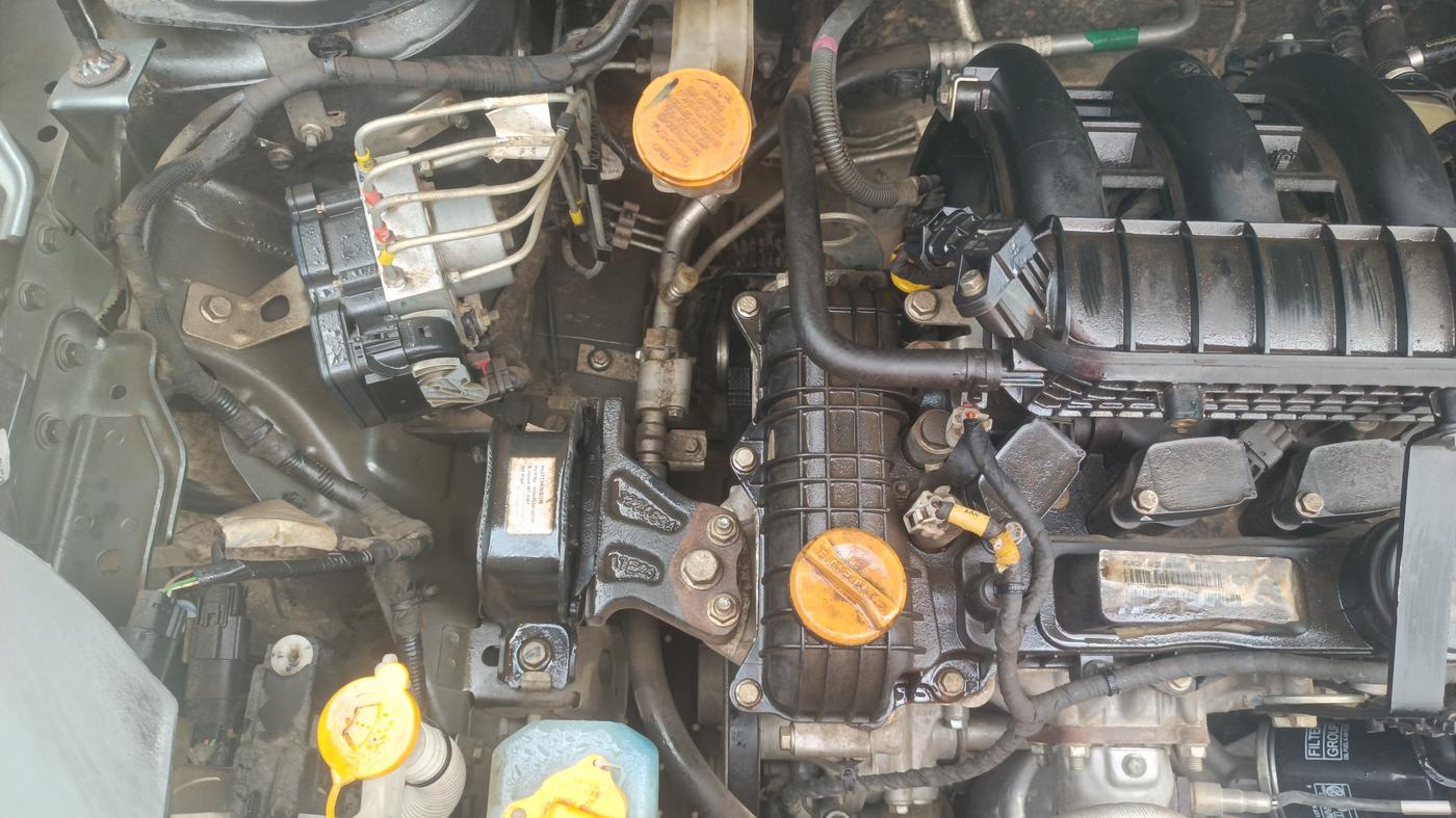 2023 Tata PUNCH ADVENTURE MT, Petrol, Manual, 36,943 km, Engine View - Right