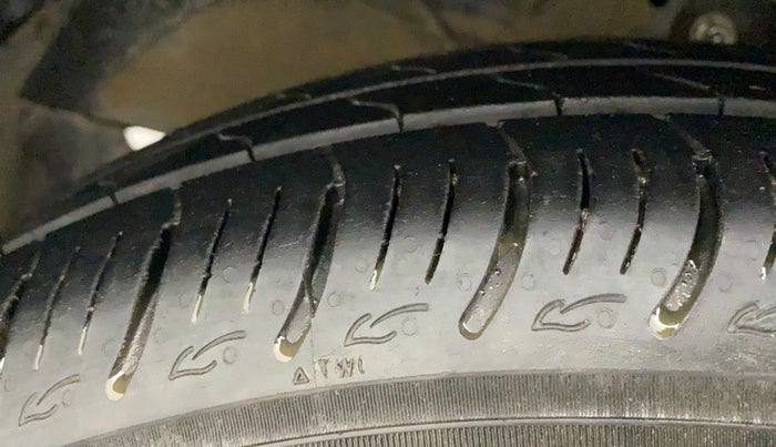 2021 Maruti Baleno DELTA PETROL 1.2, Petrol, Manual, 25,828 km, Left Front Tyre Tread