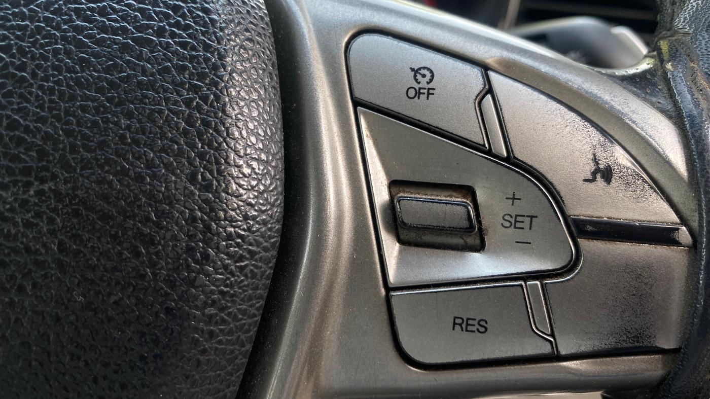 2021 Mahindra XUV300 W8 (O) 1.2 PETROL, Petrol, Manual, 90 km, Adaptive Cruise Control