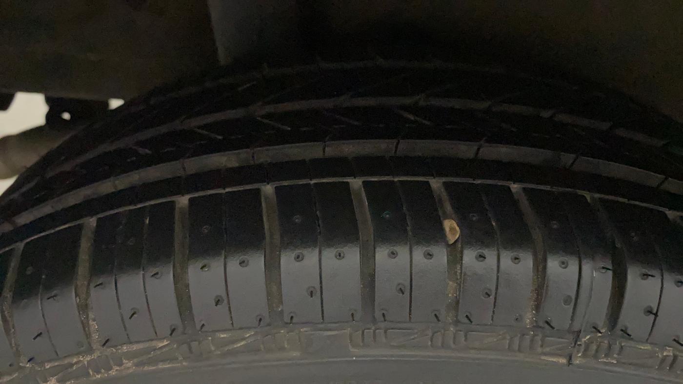 2019 Maruti New Wagon-R ZXI 1.2 AMT, Petrol, Automatic, 33,324 km, Right Rear Tyre Tread