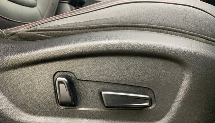 2022 KIA SELTOS GTX PLUS DCT 1.4 PETROL, Petrol, Automatic, 49,898 km, Driver Side Adjustment Panel