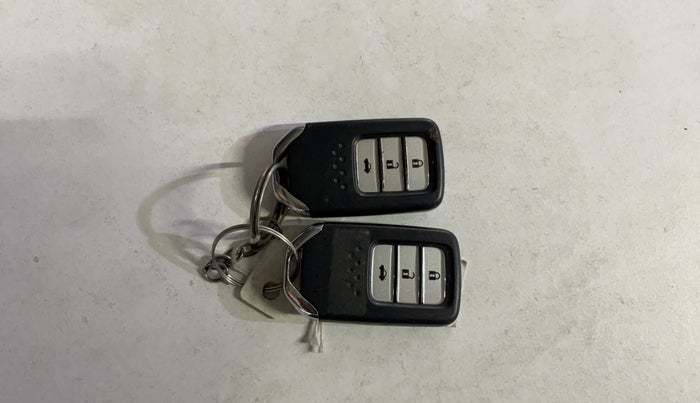 2019 Honda City 1.5L I-VTEC V MT, Petrol, Manual, 50,741 km, Key Close Up