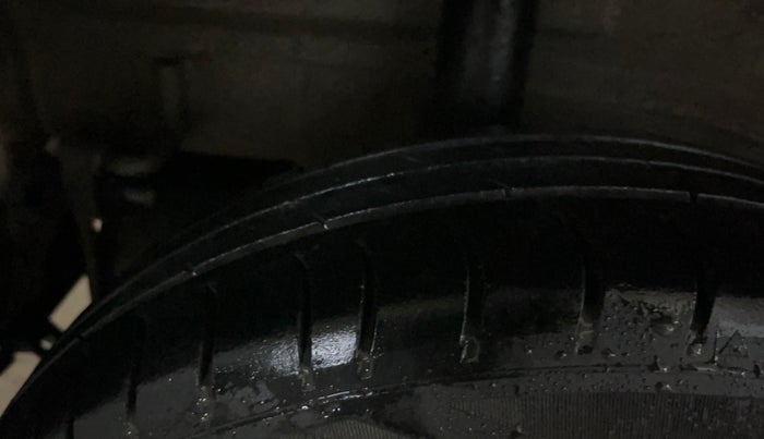 2015 Maruti Celerio LXI, Petrol, Manual, 81,899 km, Right Rear Tyre Tread