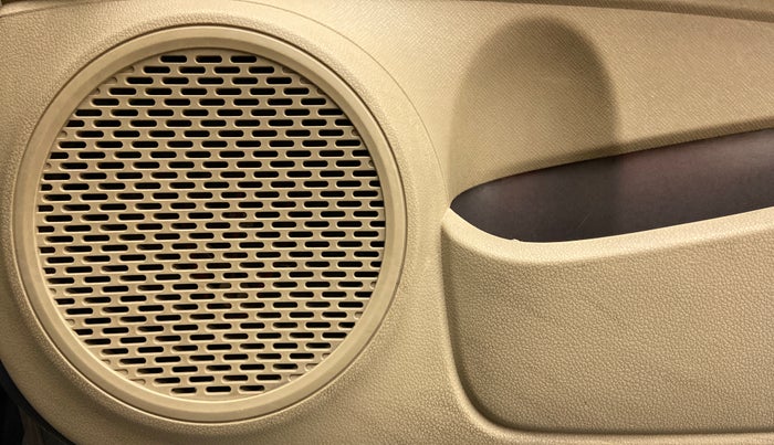 2016 Honda Brio E MT, Petrol, Manual, 78,994 km, Speaker