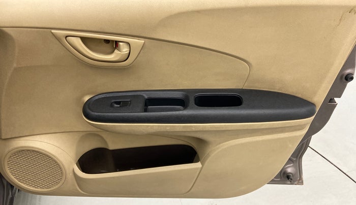 2016 Honda Brio E MT, Petrol, Manual, 78,994 km, Driver Side Door Panels Control