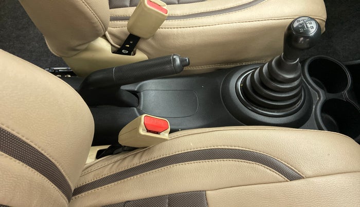 2016 Honda Brio E MT, Petrol, Manual, 78,994 km, Gear Lever