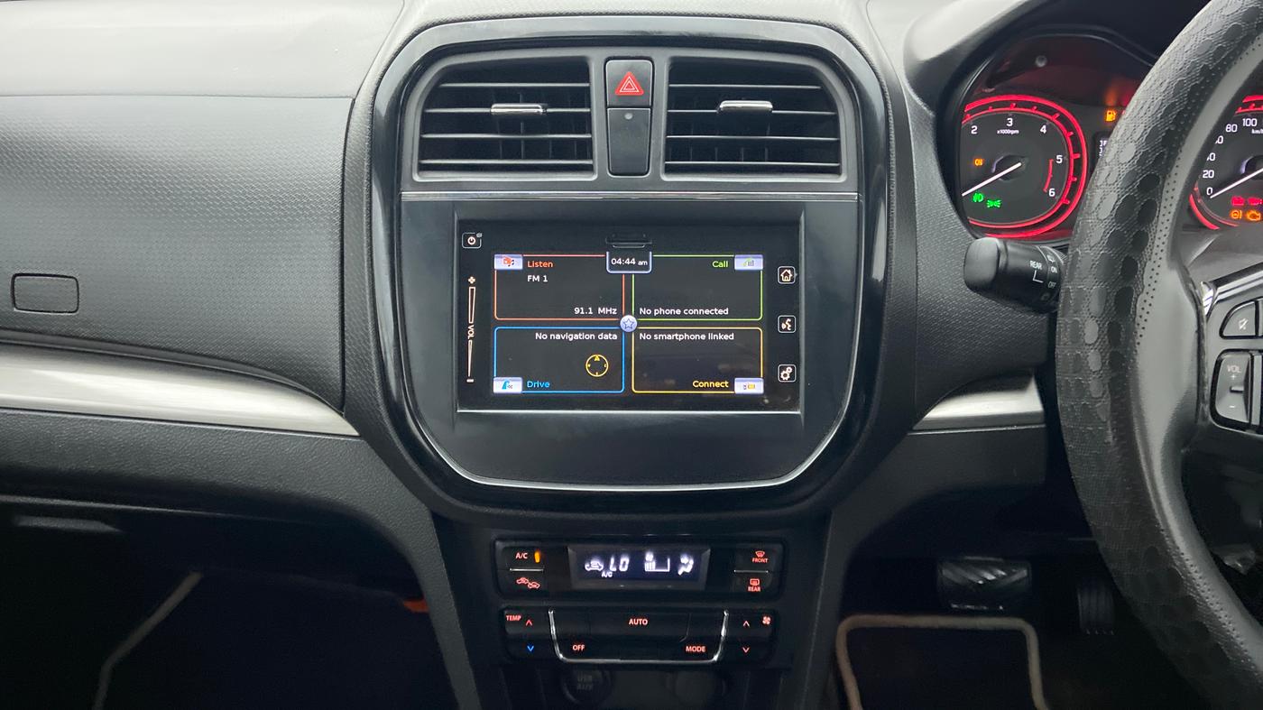 2018 Maruti Vitara Brezza ZDI PLUS AT DUAL TONE, Diesel, Automatic, 94,756 km, Air Conditioner