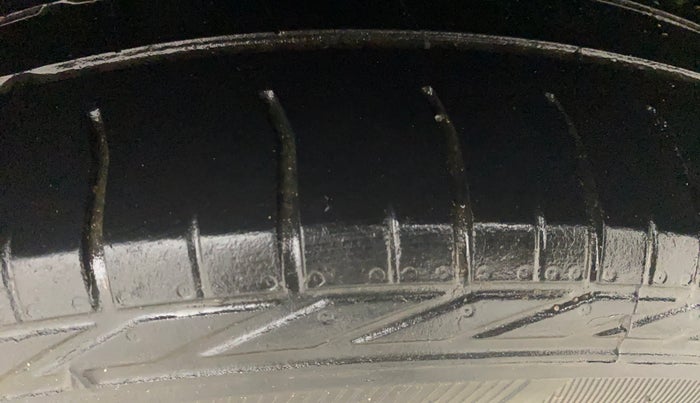 2019 Tata NEXON XZA PLUS PETROL DUAL TONE, Petrol, Automatic, 37,426 km, Left Rear Tyre Tread