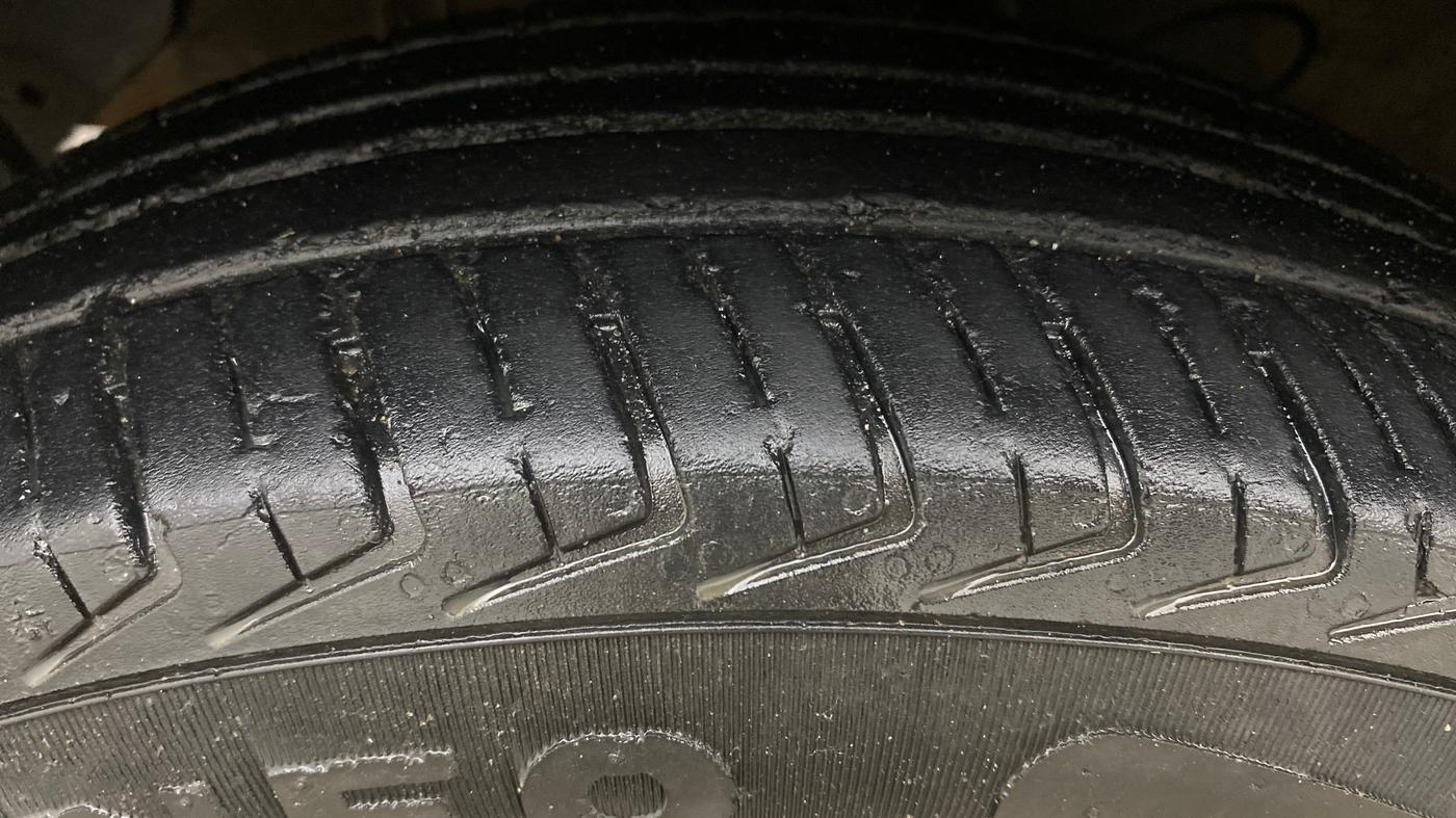 2022 Hyundai NEW SANTRO MAGNA, Petrol, Manual, 77,265 km, Left Front Tyre Tread