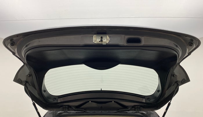 2016 Maruti S Cross ZETA 1.3, Diesel, Manual, 69,577 km, Boot Door Open