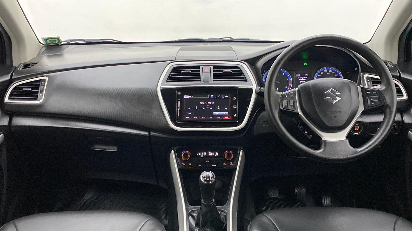 2016 Maruti S Cross ZETA 1.3, Diesel, Manual, 69,577 km, Dashboard