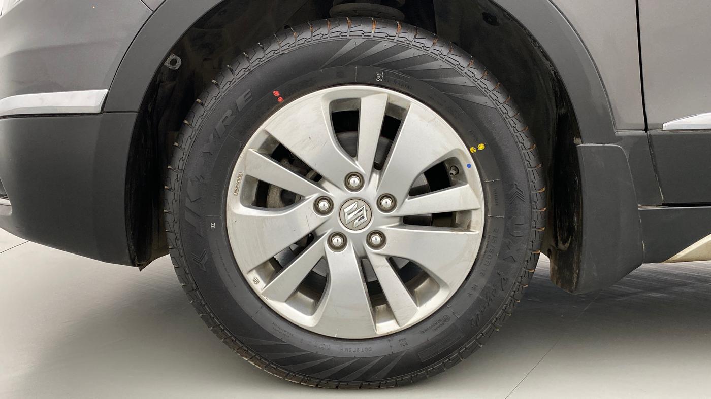 2016 Maruti S Cross ZETA 1.3, Diesel, Manual, 69,577 km, Left Front Wheel