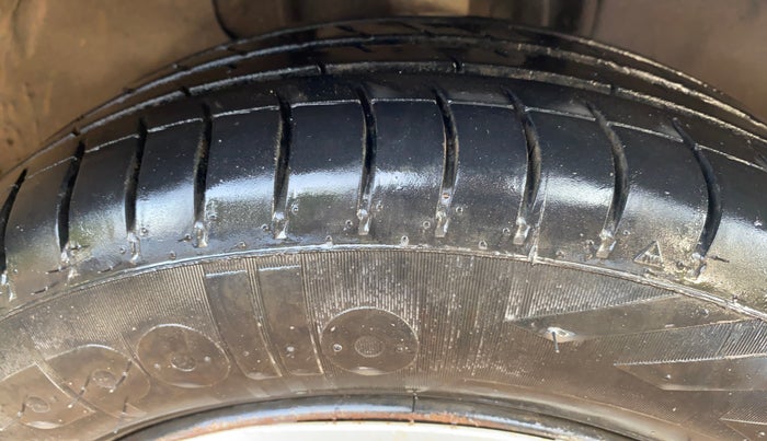 2018 Tata Tiago XT PETROL, Petrol, Manual, 59,651 km, Right Front Tyre Tread