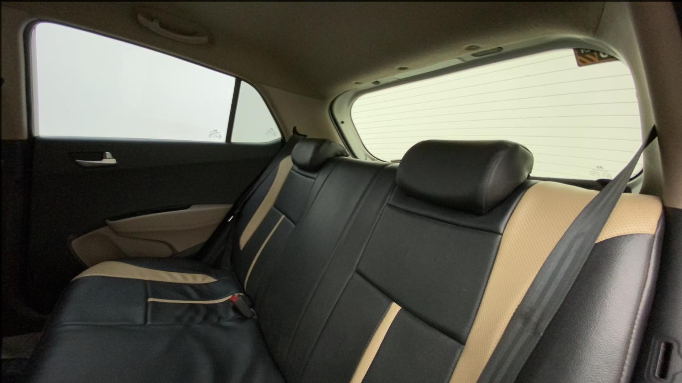 2015 Hyundai Grand i10 ASTA (O) 1.2 KAPPA VTVT, Petrol, Manual, 85,961 km, Right Side Rear Door Cabin