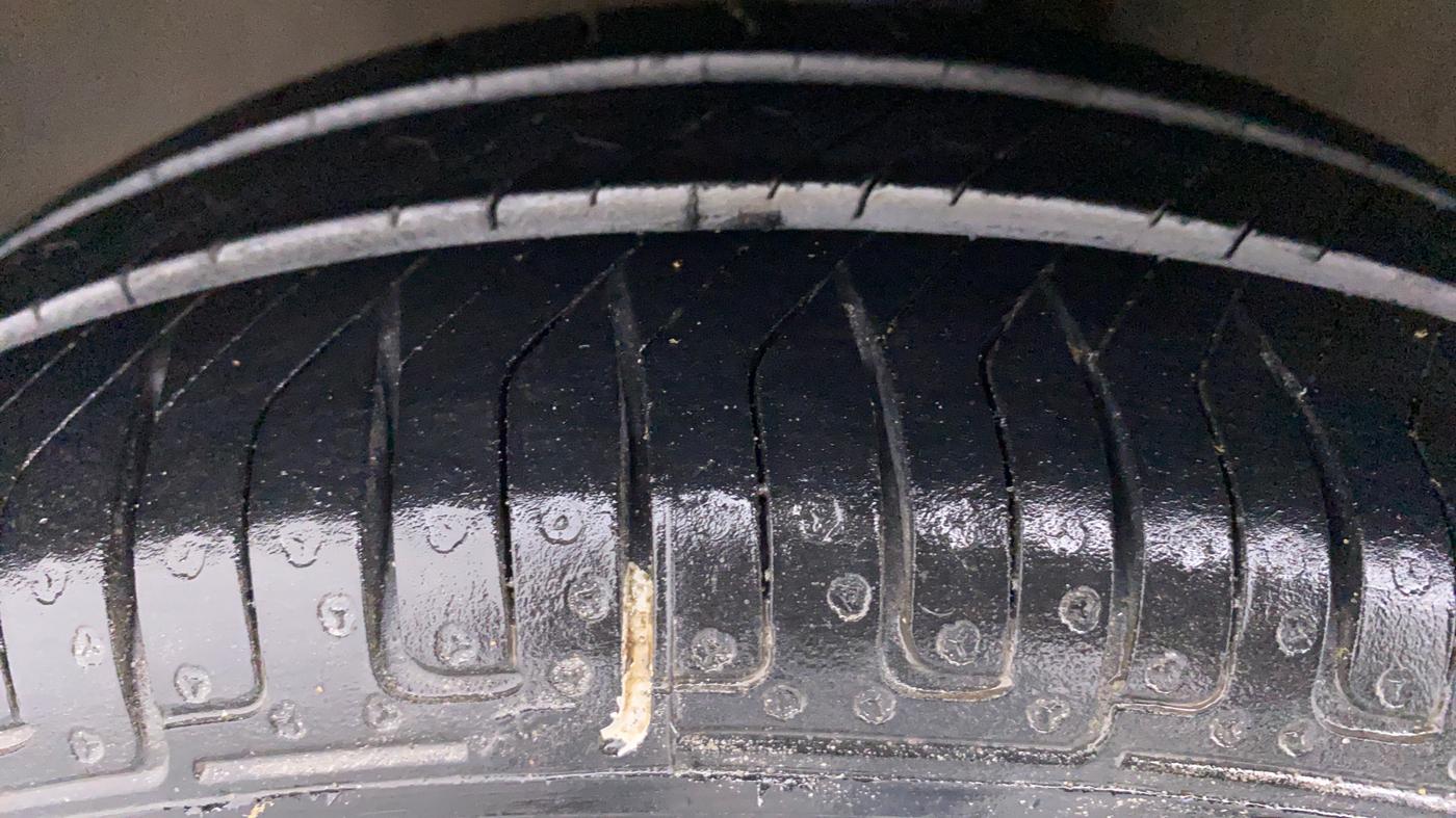 2018 Maruti Alto K10 VXI P, Petrol, Manual, 31,018 km, Left Front Tyre Tread