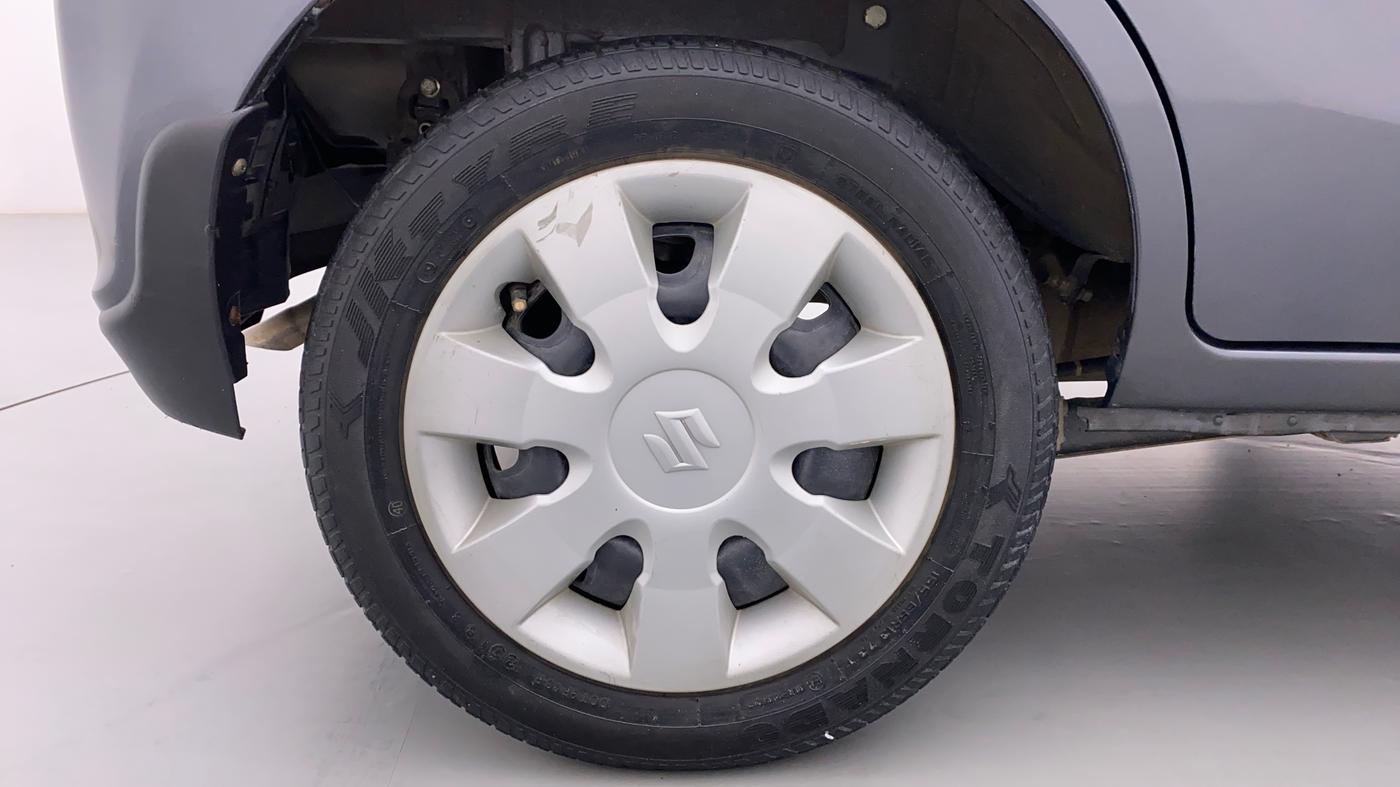 2018 Maruti Alto K10 VXI P, Petrol, Manual, 31,018 km, Right Rear Wheel
