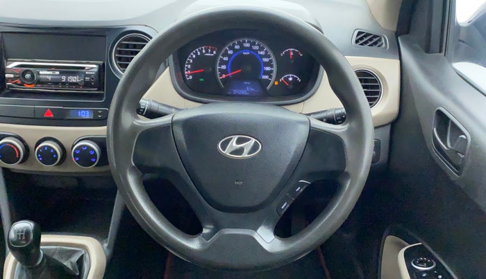 2014 Hyundai Grand i10 MAGNA 1.2 KAPPA VTVT, Petrol, Manual, 1,04,279 km, Steering Wheel Close Up