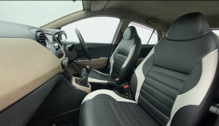 2014 Hyundai Grand i10 MAGNA 1.2 KAPPA VTVT, Petrol, Manual, 1,04,279 km, Right Side Front Door Cabin