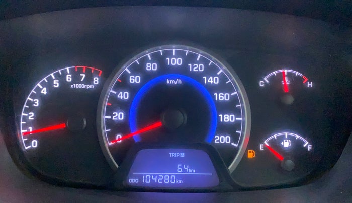2014 Hyundai Grand i10 MAGNA 1.2 KAPPA VTVT, Petrol, Manual, 1,04,279 km, Odometer Image