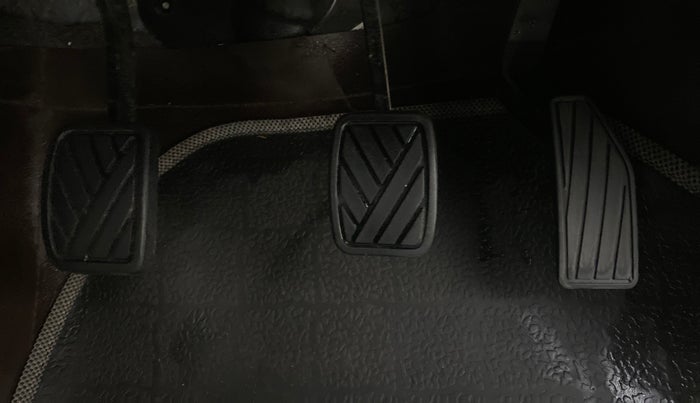 2019 Maruti Celerio VXI CNG D, CNG, Manual, 49,066 km, Pedals
