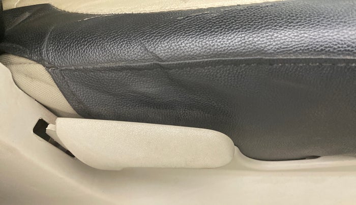 2019 Maruti Celerio VXI CNG D, CNG, Manual, 49,066 km, Driver Side Adjustment Panel