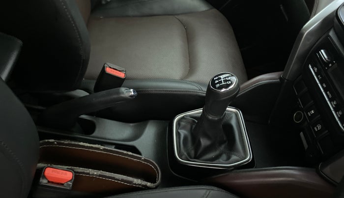 2022 Maruti Grand Vitara ALPHA SMART HYBRID, Petrol, Manual, 50,823 km, Gear Lever