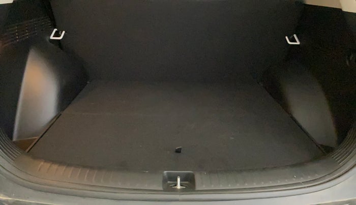 2025 KIA SELTOS HTK (O), Petrol, Manual, 2,460 km, Boot Inside