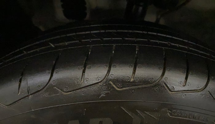 2025 KIA SELTOS HTK (O), Petrol, Manual, 2,460 km, Left Front Tyre Tread