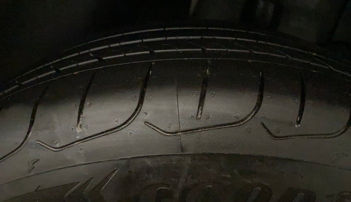 2025 KIA SELTOS HTK (O), Petrol, Manual, 2,460 km, Left Rear Tyre Tread