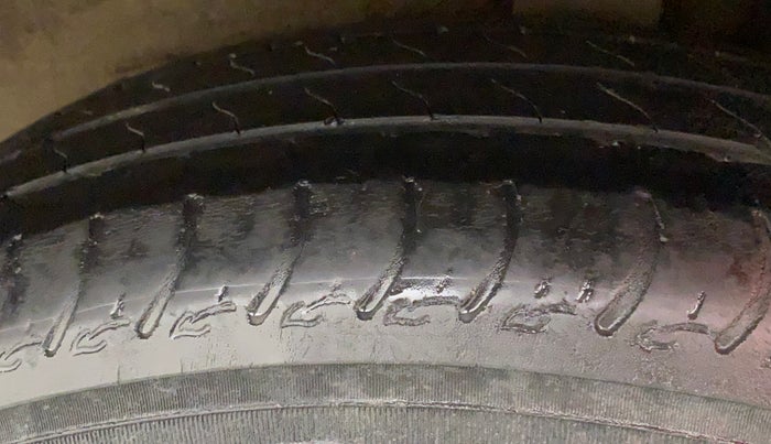 2014 Hyundai Xcent S 1.2, Petrol, Manual, 47,436 km, Left Rear Tyre Tread