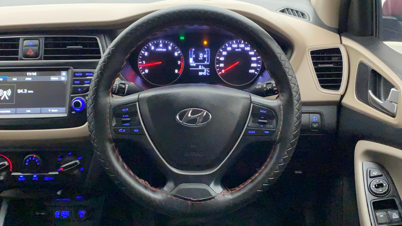 2020 Hyundai Elite i20 SPORTZ PLUS 1.2, Petrol, Manual, 38,572 km, Steering Wheel Close Up
