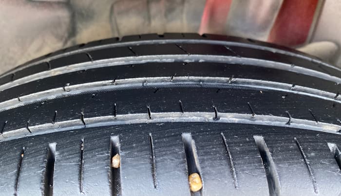 2021 Maruti Swift ZXI PLUS, Petrol, Manual, 38,946 km, Left Rear Tyre Tread
