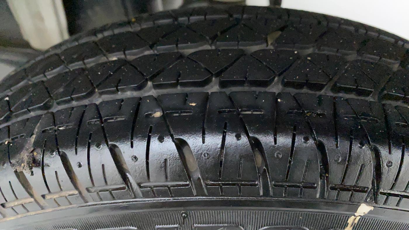 2017 Maruti Alto 800 LXI, Petrol, Manual, 54,149 km, Left Rear Tyre Tread