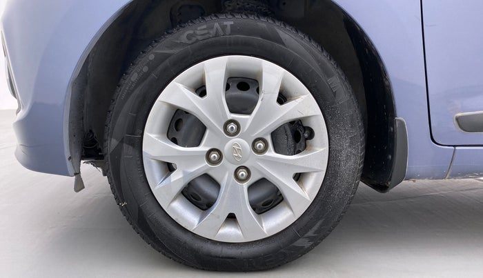 2013 Hyundai Grand i10 SPORTZ 1.1 CRDI, Diesel, Manual, 70,870 km, Left Front Wheel