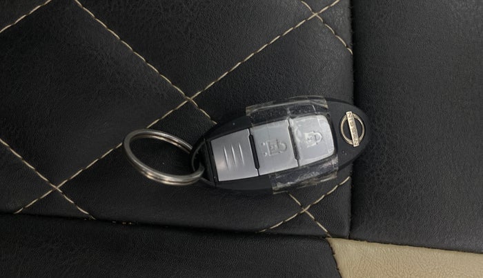 2021 Nissan MAGNITE XV TURBO, Petrol, Manual, 1,10,529 km, Key Close Up