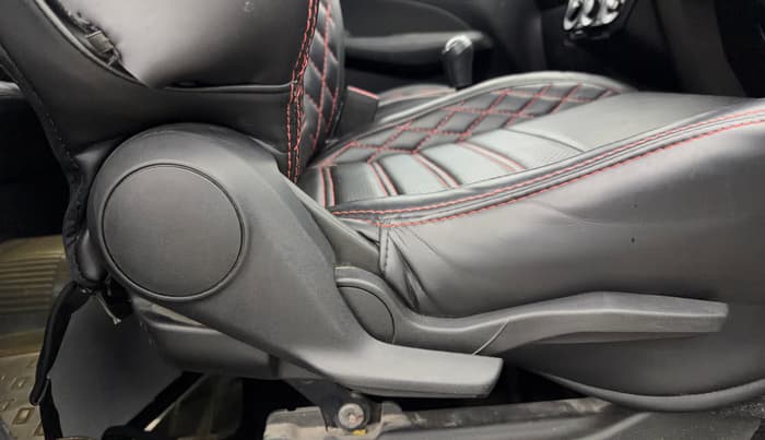 2018 Maruti Swift VXI, Petrol, Manual, 42,495 km, Driver Side Adjustment Panel