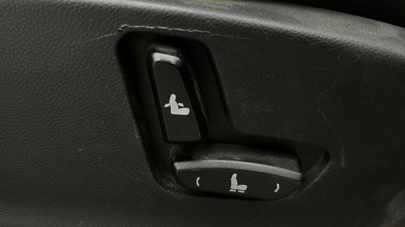 2020 MG HECTOR SHARP HYBRID 1.5 PETROL, Petrol, Manual, 78,999 km, Driver Side Adjustment Panel