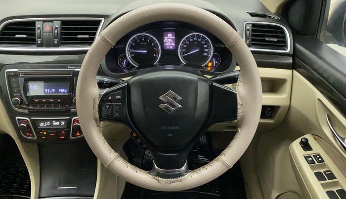2014 Maruti Ciaz VXI+, Petrol, Manual, 62,310 km, Steering Wheel Close Up