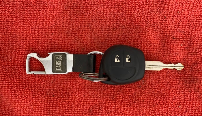 2014 Maruti Ciaz VXI+, Petrol, Manual, 62,310 km, Key Close Up