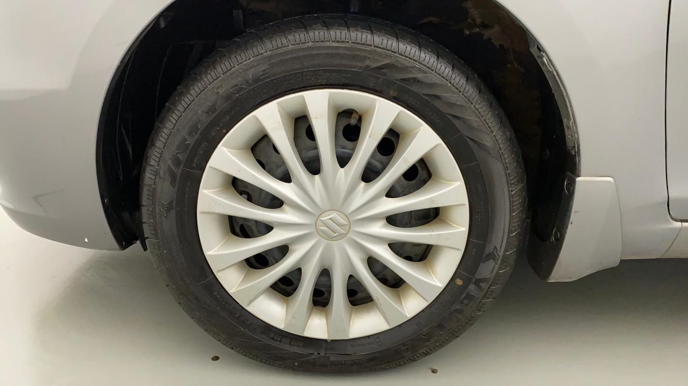 2014 Maruti Ciaz VXI+, Petrol, Manual, 62,310 km, Left Front Wheel